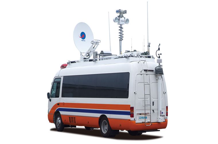 衛星通信車